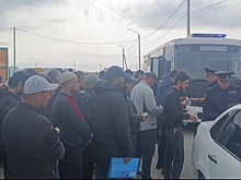 С 1 декабря мигранты из 7 стран начнут сдавать отпечатки пальцев при въезде в Россию