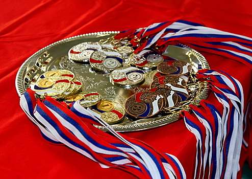 В подмосковном Серпухове стартовал чемпионат РВСН по летнему офицерскому троеборью и военному пятиборью