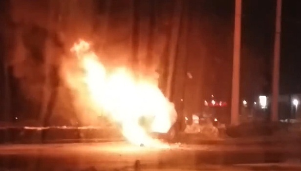 Появилось видео с места огненного ДТП с тремя погибшими в Чебоксарах