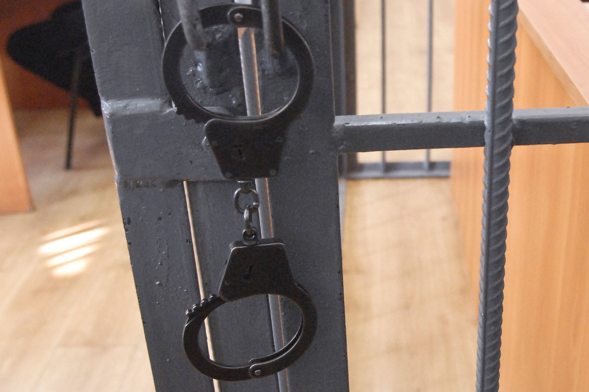 Осуждены вымогатели, обложившие данью алкомагазины