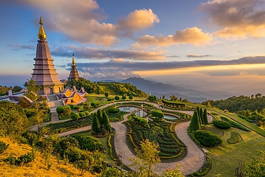 Таиланд откроет для туристов несколько курортных регионов