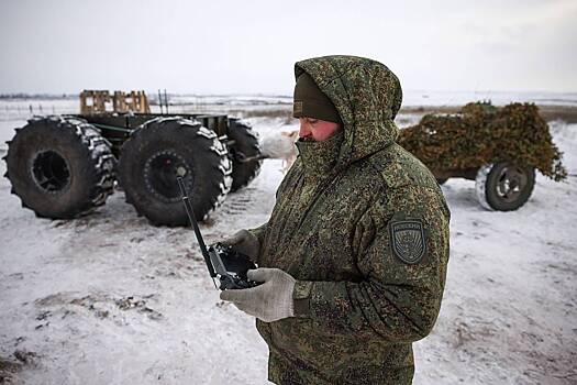 В Минобороны оценили грузоподъемность российских роботов-доставщиков горючего