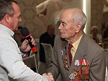 Спикер Нижегородской гордумы Евгений Чинцов поздравил со 100-летием ветерана Великой Отечественной войны