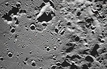 «Роскосмос» показал снимки с обратной стороны Луны