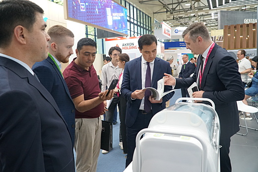 Мобильный инкубатор для младенцев представили на выставке в Ташкенте