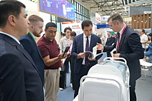 Мобильный инкубатор для младенцев представили на выставке в Ташкенте