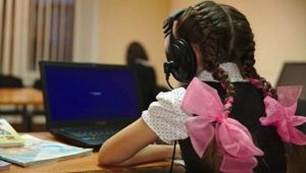 Илья Новокрещенов: столичные школьники через сервис «Мои достижения» могут проверять себя хоть каждый день