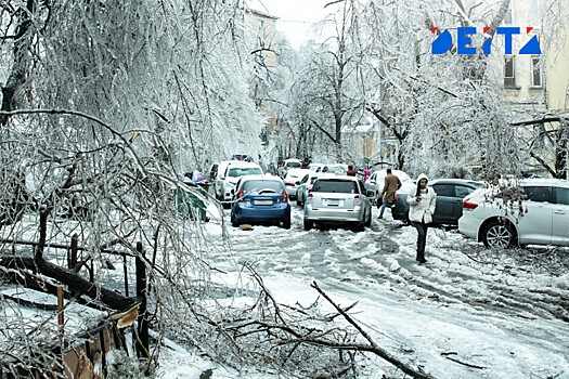 Более 70 ДТП произошло во время ледяного дождя в Приморье