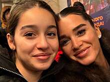 Телеведущая Ксения Бородина опубликовала фото с дочерью в метро