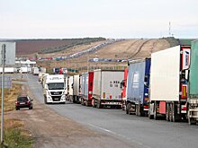 Минфин Казахстана сообщил о скоплении 300 фур на границе с Россией из-за ремонта