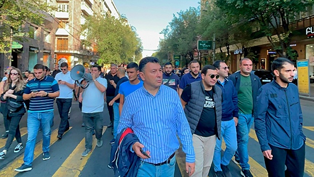 В Ереване созван новый митинг выступающих за отставку Пашиняна