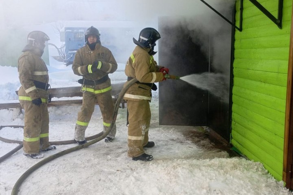 В МЧС Самарской области рассказали о пожарах и других происшествиях 1 января