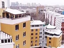 Бассейн на крыше развязал соседскую войну в московской высотке