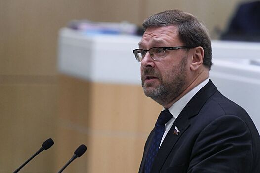 Российский сенатор призвал Казахстан не слушать "шепоты извне"