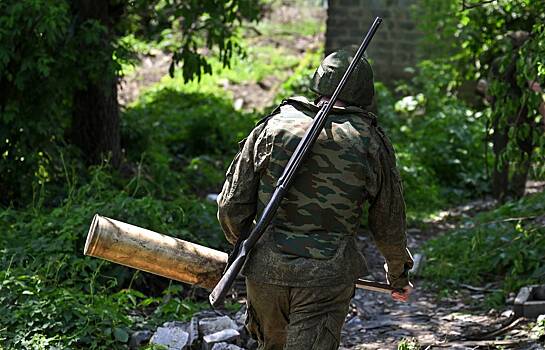 Российский боец убедил двух боевиков ВСУ сдаться в плен