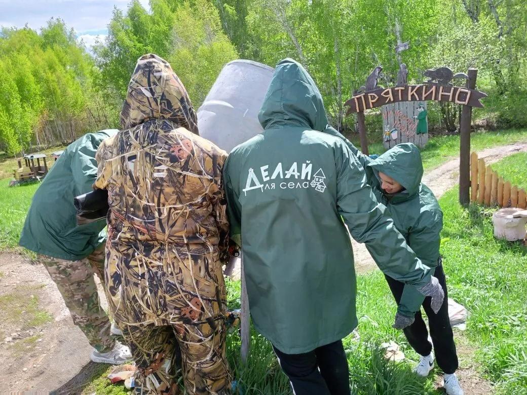 В Челябинской области добровольцы помогают родникам жить