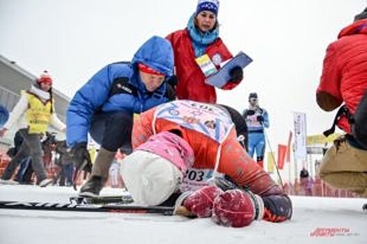 Шипулин победил на дистанции 10 км в гонке «Лыжня России» в Екатеринбурге
