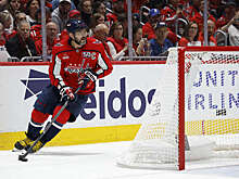 Овечкин не забил и потерял зуб в матче против "Чикаго"