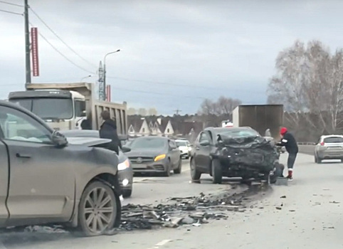 Три человека пострадали в ДТП возле челябинского элитного поселка