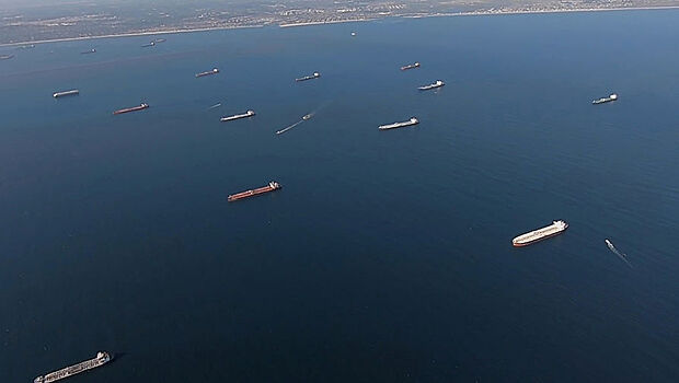 США разрешили ряд операций с внесенными в санкционный список нефтетанкерами