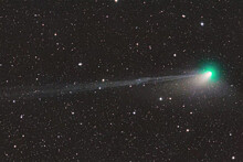 Зеленая «дьявольская» комета вспыхнет над Землей во время солнечного затмения
