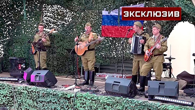 «Очень ждали вас»: военнослужащие РФ дали концерт для жителей Купянска Харьковской области