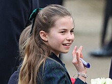 Королевская семья поздравила принцессу Шарлотту с 10-летием