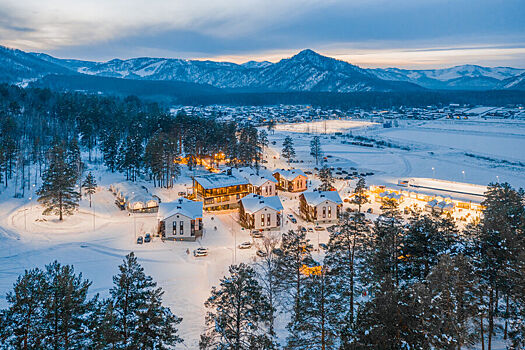 На&nbsp;курорте &laquo;Манжерок&raquo; открылась выставка ледяных скульптур