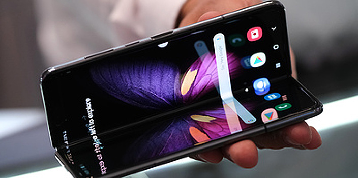 Чудо-смартфон, которым не хочется обладать. Неделя с Samsung Galaxy Fold