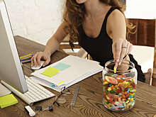 "Ъ": в России сократилось производство сладостей