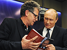 В ФРГ приостановили продажу книг о Путине журналиста Зайпеля