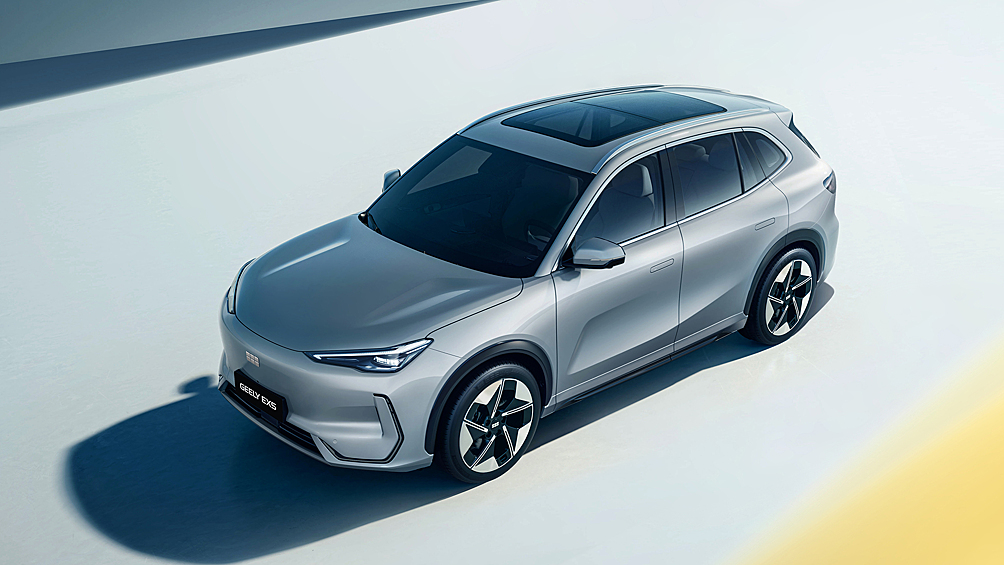 Geely готовится к выводу на российский рынок электромобиля EX5 — раскрыты характеристики и оснащение перспективной модели.