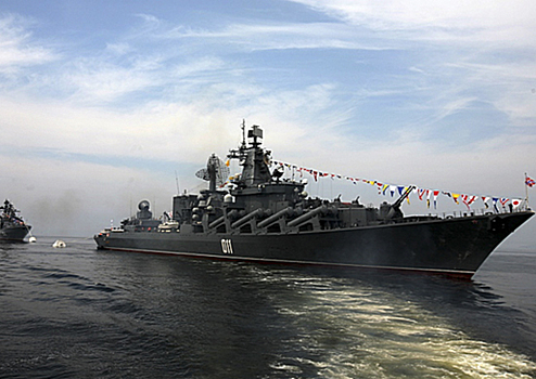 Во Владивостоке началось формирование парадного строя кораблей ко Дню Военно-Морского Флота России