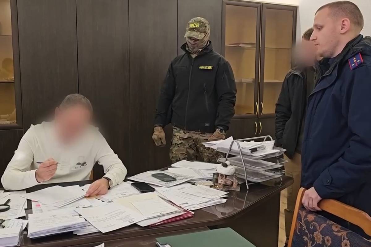 Российские чиновники похитили десятки миллионов на благоустройстве аллеи