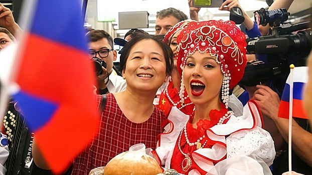 Россия готовит решение о безвизе для китайских туристов