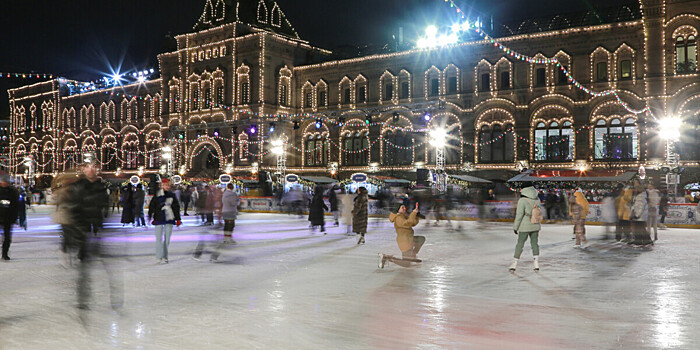 Анна Щербакова выступила на открытии катка на Красной площади в Москве