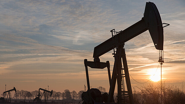Мировые цены на нефть растут