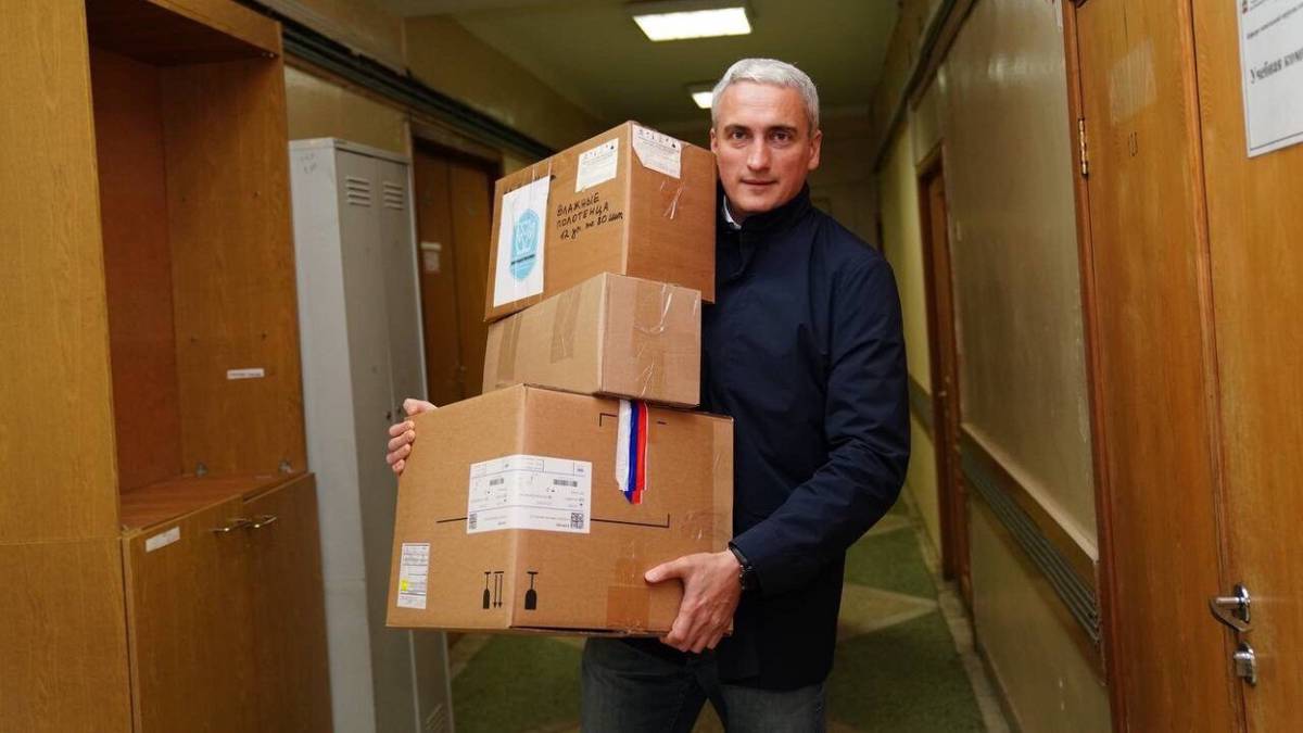 Пункты сбора гуманитарной помощи для бойцов СВО открылись в библиотеках ЮАО