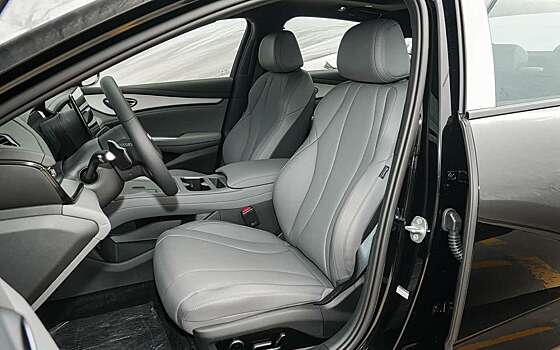 Представлен новый крупный седан с просторным салоном и богатым оснащением