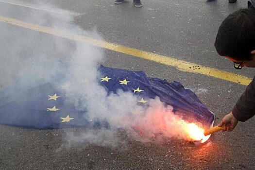 В Германии ввели наказание за осквернение символики ЕС