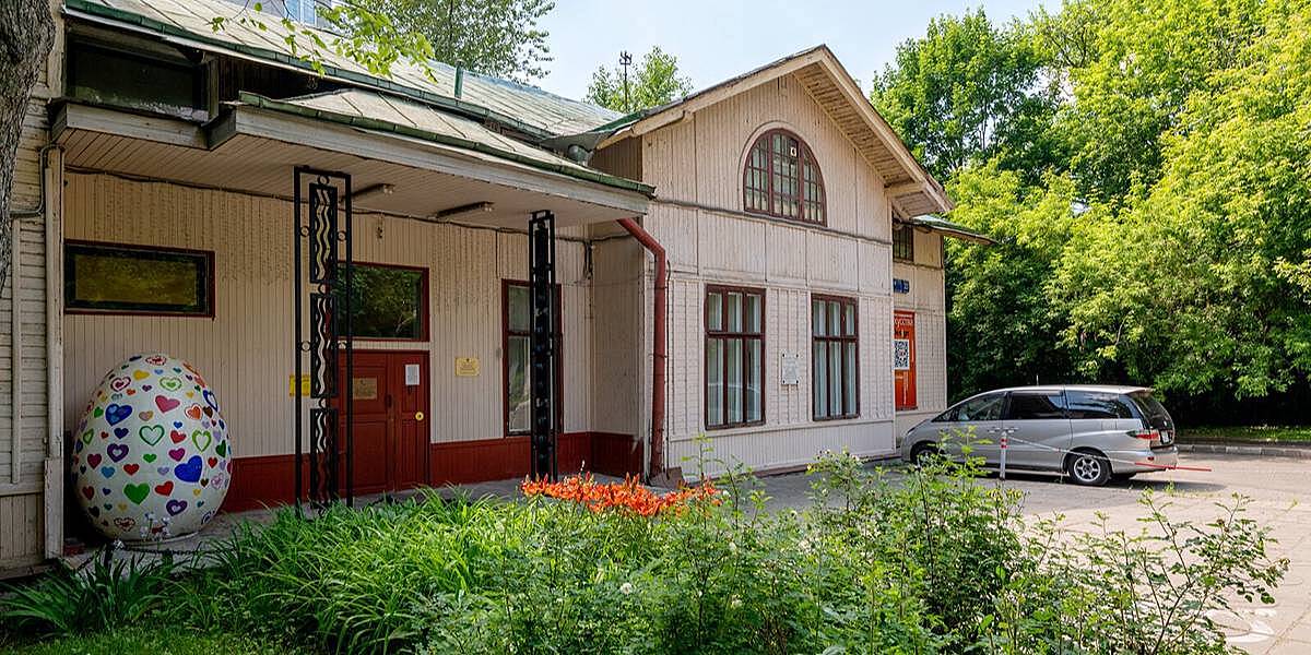 Деревянный особняк в проезде Загорского отреставрируют