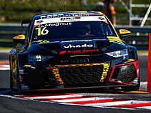 Жиль Магнус и Сантьяго Уррутия победили в гонках WTCR на Хунгароринге