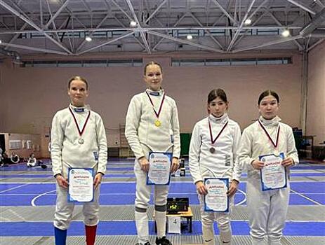Самарская спортсменка выиграла первенство ПФО по фехтованию