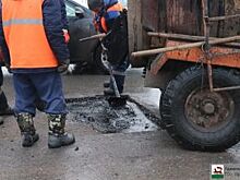 В январе в Уфе ямы на дорогах ремонтируют литым асфальтобетоном