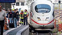 Мигрант столкнул ребенка под поезд в Германии