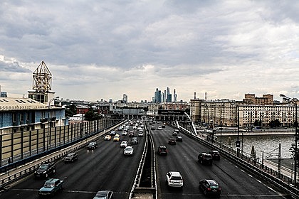 В Госдуме предложили изменить разрешенную скорость на российских дорогах