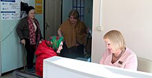 В Астрахани по инициативе губернатора главврачи поликлиник проводят личные приемы пациентов в холлах учреждений