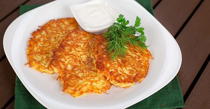 Белорусские драники — классический пошаговый рецепт вкусных картофельных оладий