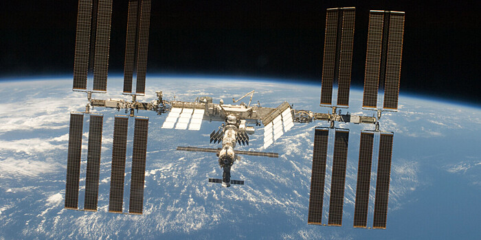 Корабль Crew Dragon-6 с российским космонавтом успешно отстыковался от МКС