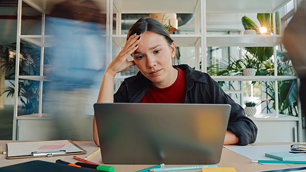 Психологи объяснили, почему после совещаний нет сил работать